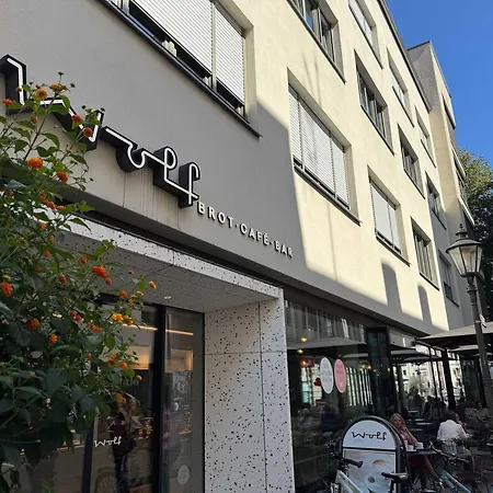 Goldenkey-Suites - New Luxury Suite 'Augusta Vindelicum' - Air Conditioning - Elevator - Prime Location At Augsburg Town Hall Square