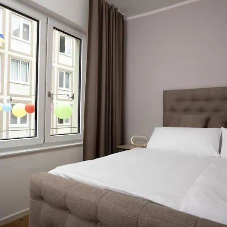 아파트 Goldenkey-Suites - New Luxury Suite 'Augusta Vindelicum' - Air Conditioning - Elevator - Prime Location At Augsburg Town Hall Square