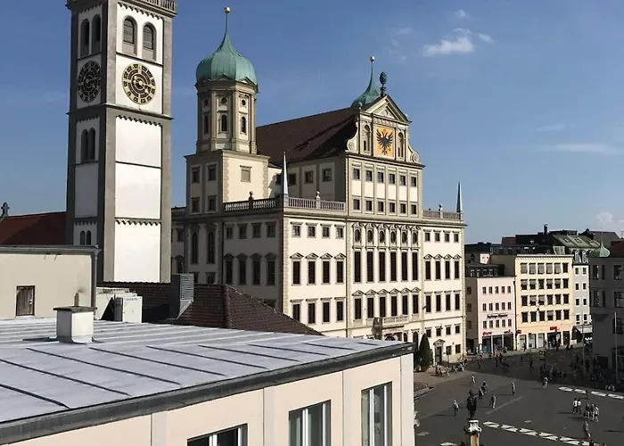 Goldenkey Am Rathausplatz Neu Eingerichtet *